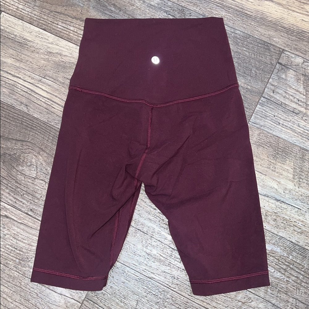 Lululemon Align shorts maroon